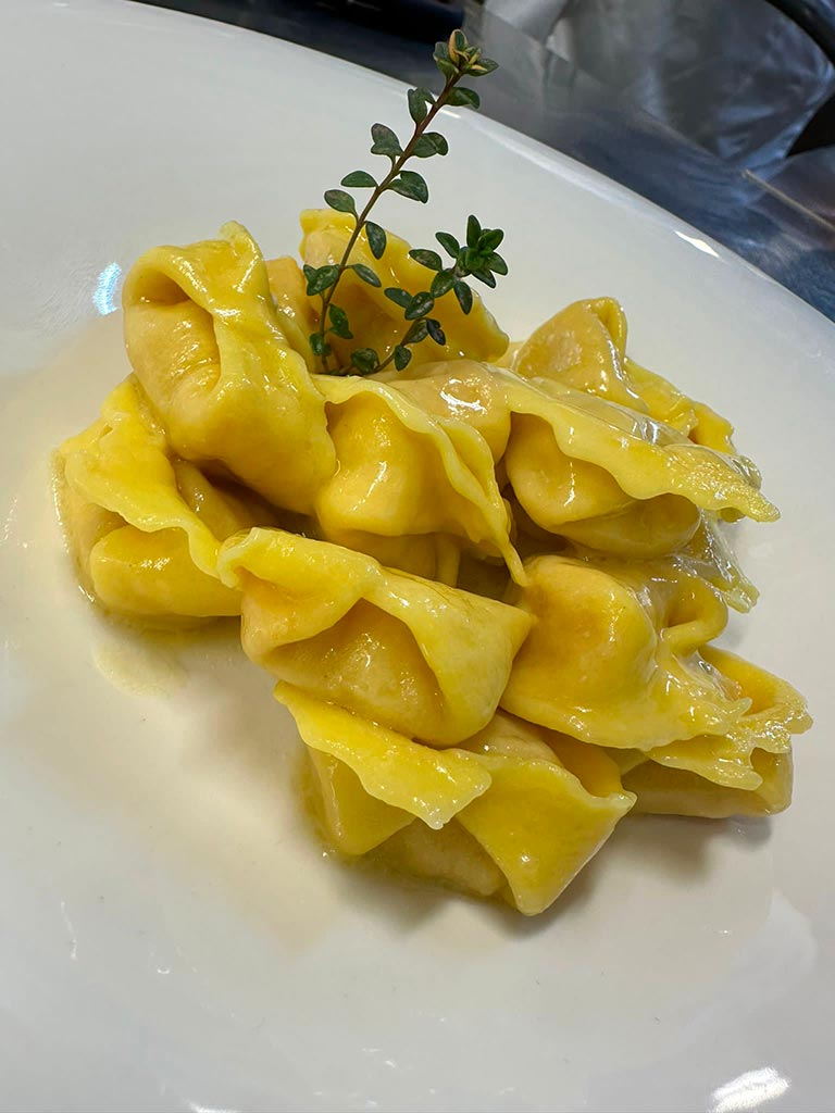 Tortelloni di Erbette e Ricotta Burro e Salvia | FATTORIA MARIA